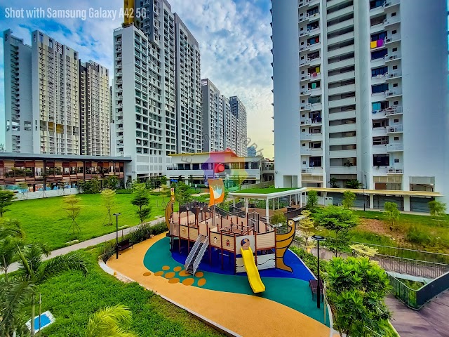 Northshore Plaza II Playground