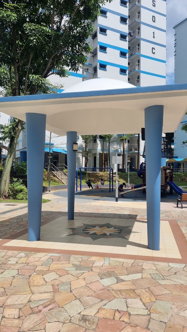 Block 500 Series Playground — second view