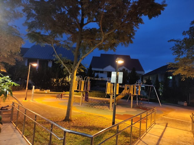 Haus Park Playground