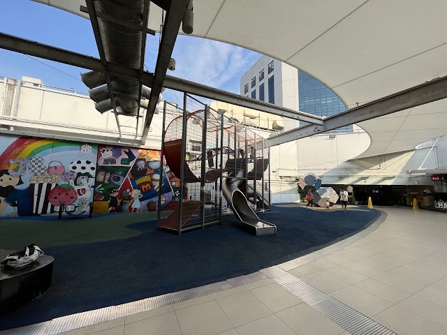 Junction 8 Roof Garden — second view