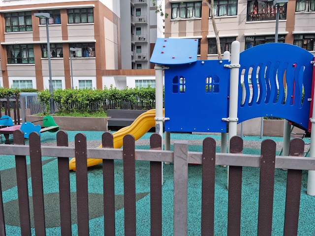 Hougang Meadow Playground — second view