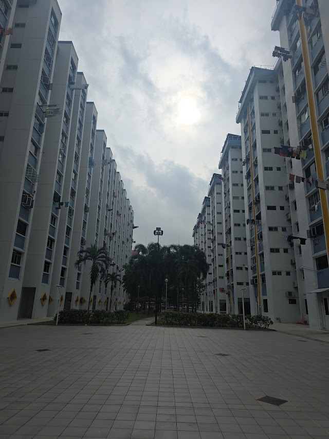 Playground - Blk 344 Ang Mo Kio Ave 3 — second view