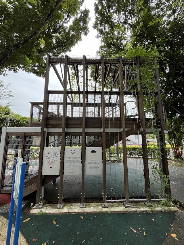 Playground & Tree House - Blk 101 Ang Mo Kio Ave 3 — second view