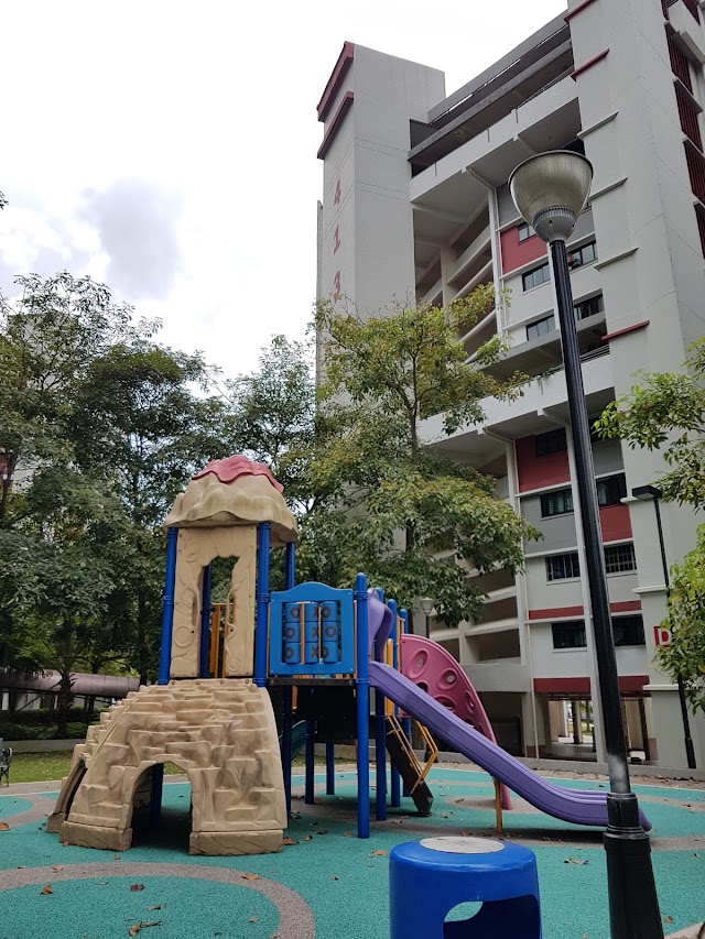 Blk 413/414 Playground, Ang Mo Kio — second view