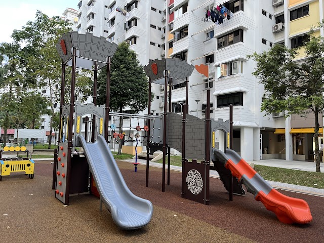 Playground - Blk 304 Ang Mo Kio Ave 1