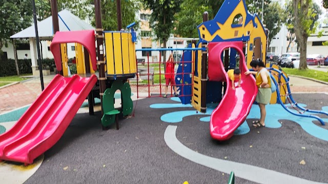Blk 137 Playground — second view