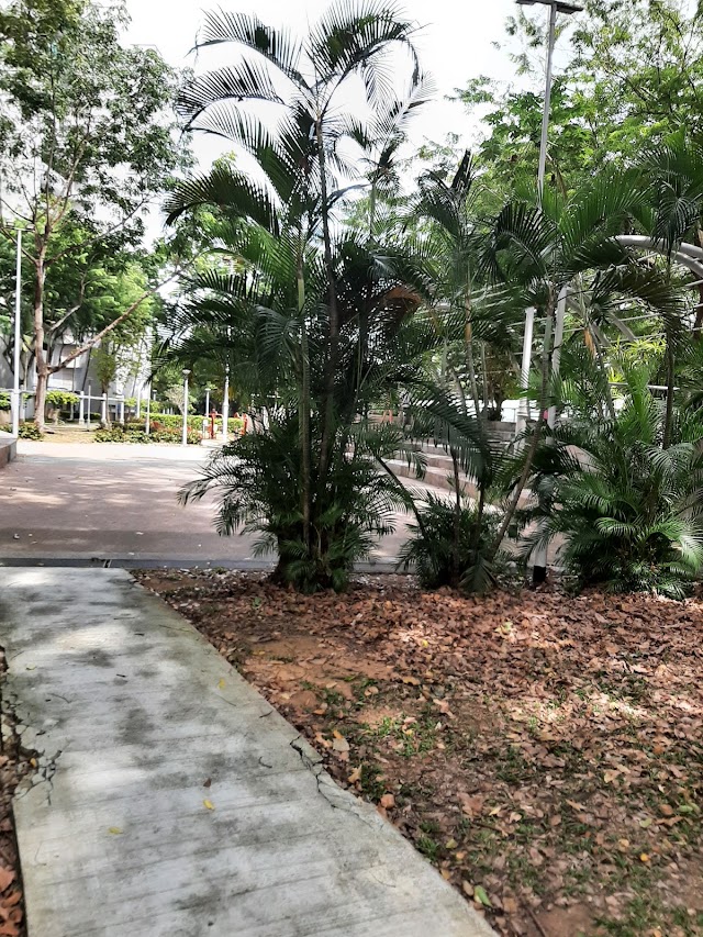 Playground - Marine Crescent Ville — second view