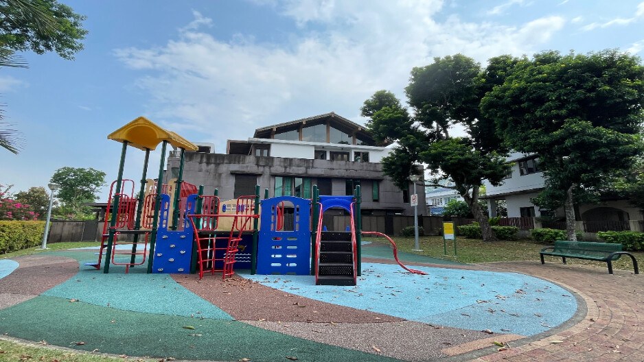 Play structure at Sunrise Drive Playground I