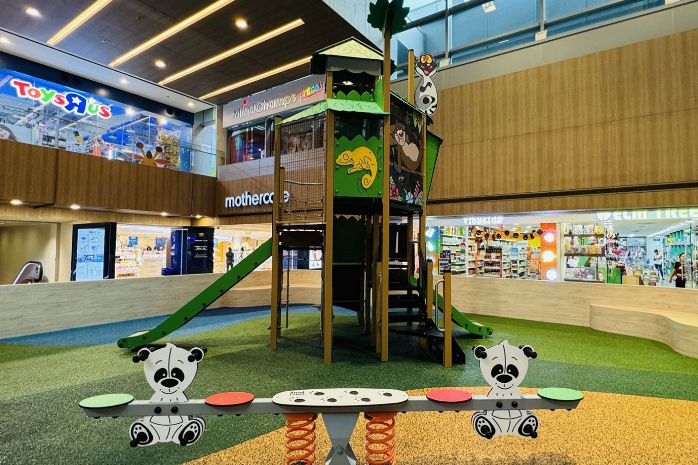 Play structure at Paragon Junior on Level 5
